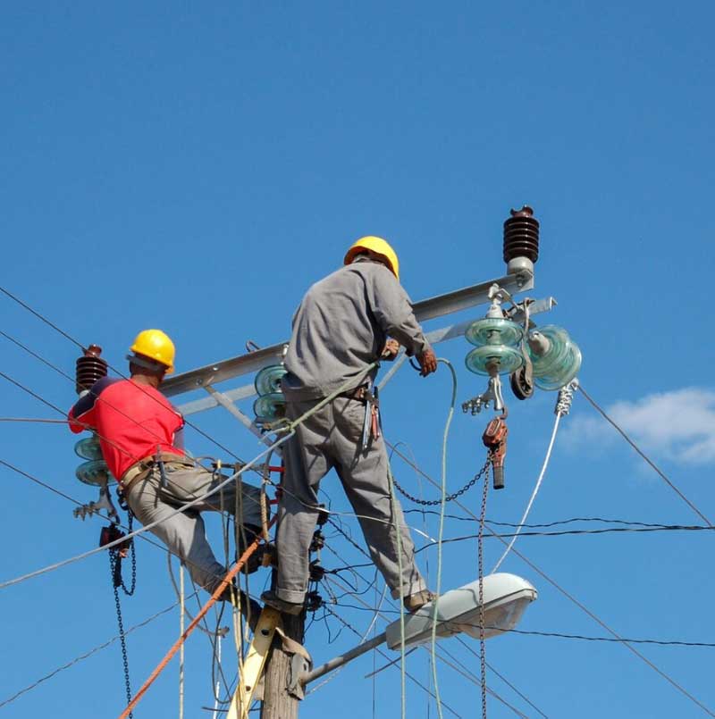 pole-installation2 Power Pole Services